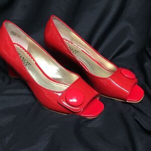Franco Sarto Red Shoes Patent Wedge Avanti 6m